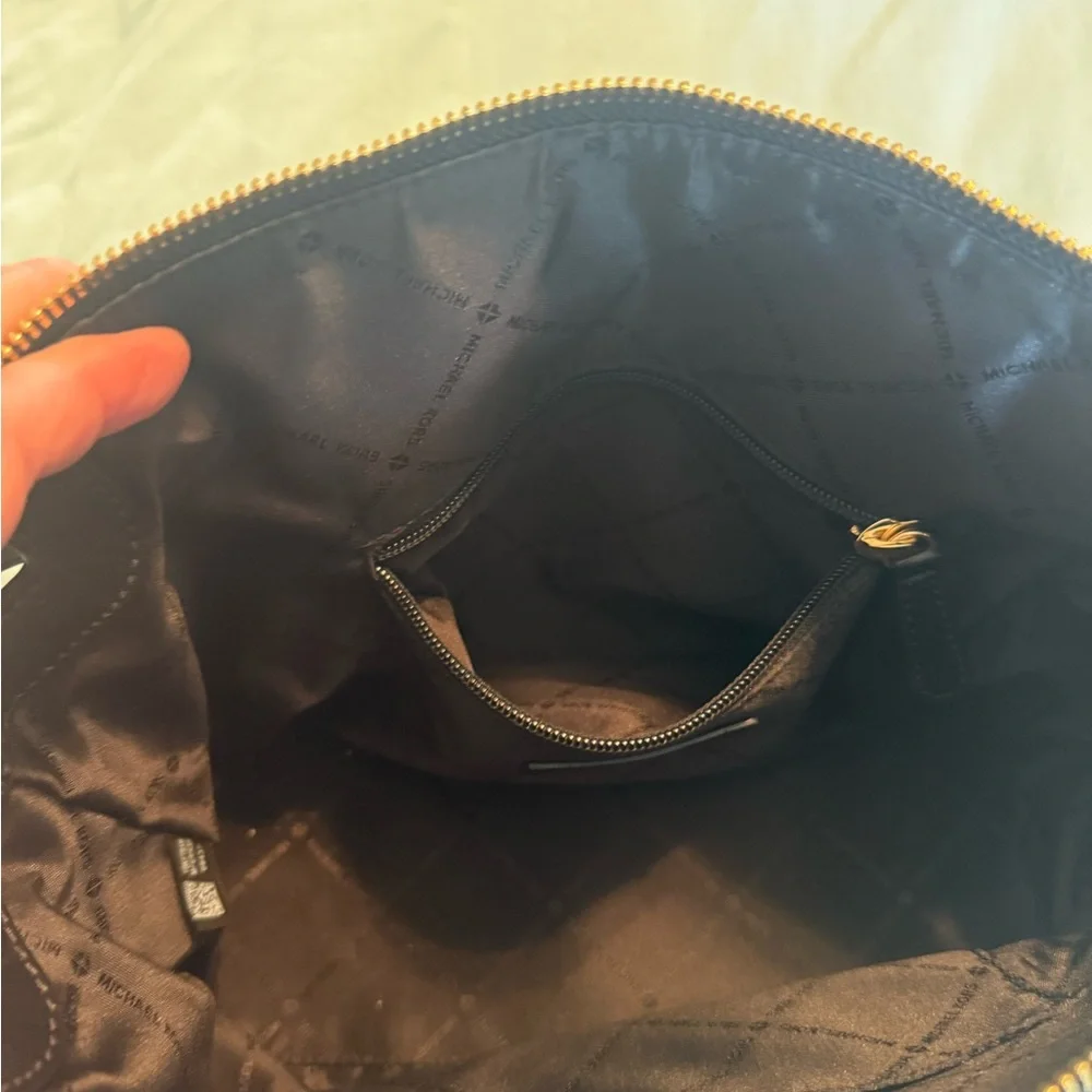 MICHAEL KORS | Brooke Convertible Shoulder Crossbody Leather Black Bag